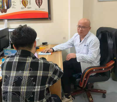 长治市|男科医师高朋磊：守护男性健康，专业男科诊疗